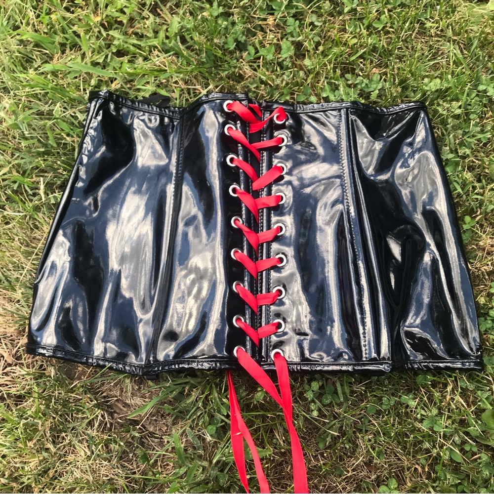 Y2K Goth Shiny Lace Up Waist Cincher - Picture 2 of 3